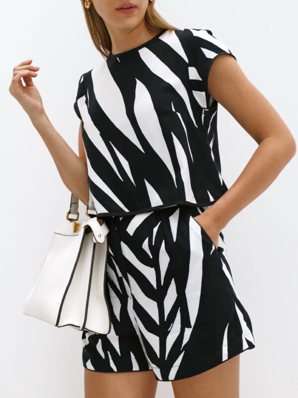 Printed Shorts | Black/White - Image 4